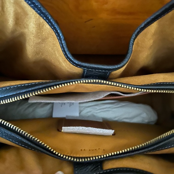 Coach Bella CR 979  Black Leather Shoulder Bag with Gold Accents - Picture 3 of 8